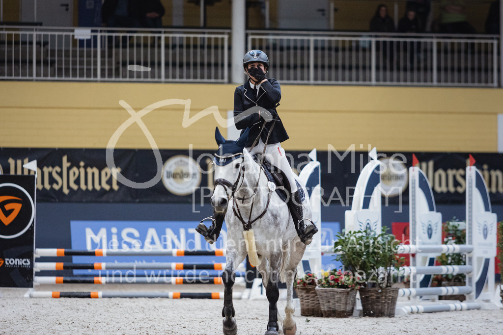 221112_Warstein_E-Stil-425 | Deine schönsten Turniermomente als professionelle Fotos! Entdecke hochwertige Pferdesport-Fotografie im Online-Shop. Jetzt Fotos finden & bestellen!