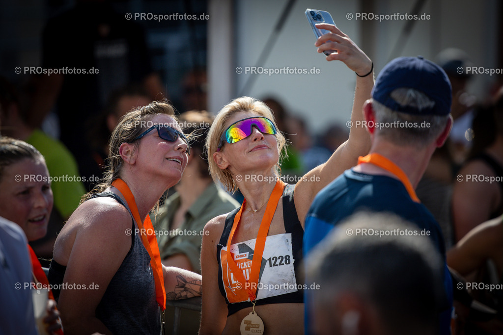 OBI ASV Koelner Brueckenlauf; Koeln, 10.09.23 | Impressionen vom OBI ASV Koelner Brueckenlauf am 10.09.23 am Olympiamuseum in Koeln (Deutschland). Foto: BEAUTIFUL SPORTS/Axel Kohring