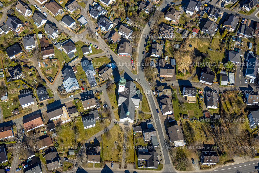 Wenden250307313Huensborn | Luftbild, Wohngebiet und römisch-katholische Pfarrkirche St. Kunibertus im Ortszentrum, Hünsborn, Wenden, Sauerland, Nordrhein-Westfalen, Deutschland