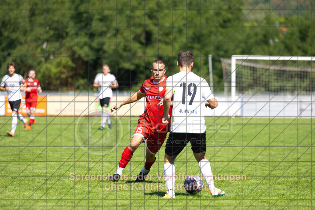 20260906_132421_0127_(c)_by_PhotoPeet | #,1.FC Donzdorf II (rot) vs. SGM Jebenhausen-Bezgenriet (weiß), Fußball, Kreisliga A3 - Bezirk Neckar/Fils, 02. Spieltag, Saison 2026/2027, Rasenplatz Lautertal Stadion, Süßener Straße 16, 73072 Donzdorf, 06.09.2026 - 13:00 Uhr,Foto: PhotoPeet / Sport- &amp; Eventfotografie / Peter Harich