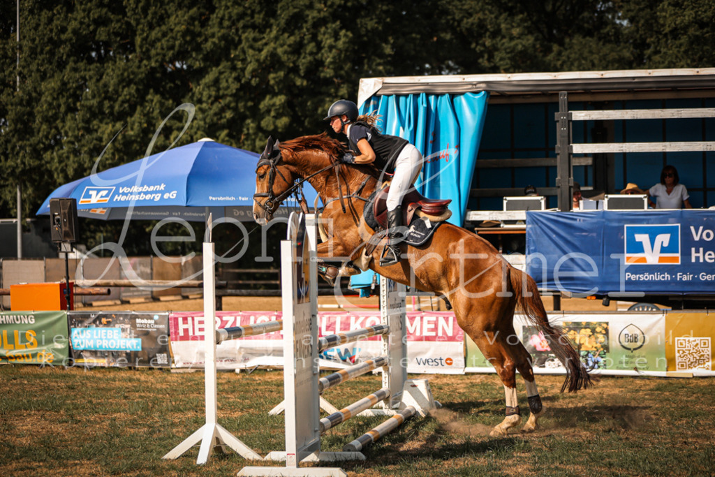 13.FrPfA00153 | Leoni Ertmer Photography - Realisiert mit Pictrs.com