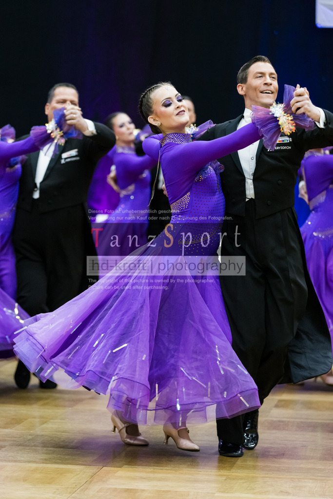 20260314_BL1_Std-Formationen_Nbg2966 | Tanzsportbilder, Standardtanz, Lateintanz, WDSF, DTV, LTVB, dancecomp, goc, hessen tanzt, blaues band der spree, walzer, tango, wiener walzer, slowfox, quickstepp, samba, rumba, cha-cha-cha, paso doble. jive, hd-kroft photography, turniertanzsport