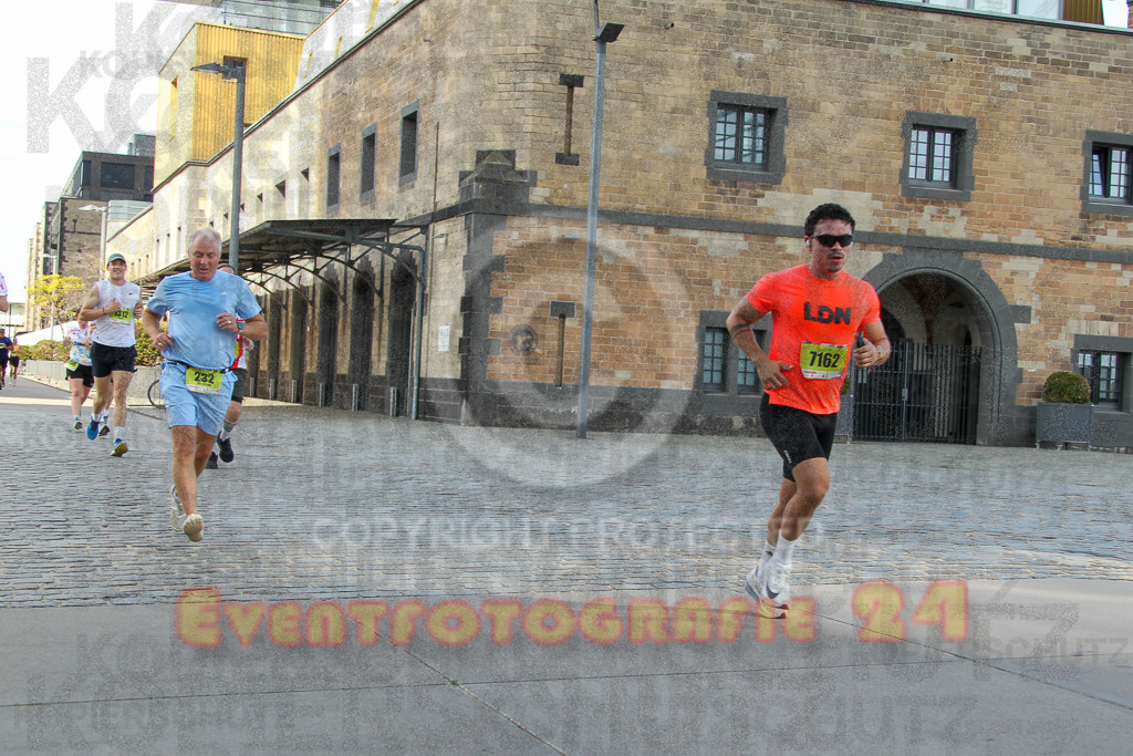 250920_1453_EV4_7440 | Sportfotografie im Rhein-Sieg Kreis, Köln, Bonn, NRW, Rheinland Pfalz, Hessen, etc. Unser Tätigkeitsfeld umfasst den Laufsport vom Volkslauf über den Marathon, Duathlon, Triathon bis zum Ultralauf wie Kölnpfad Ultra oder Schindertrail.