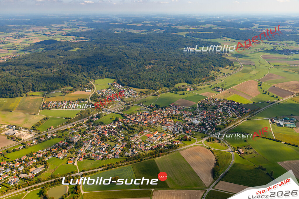 Luftaufnahme von  Oberdachstetten - Die Luftaufnahme wurde 2025 vom UL-Flugzeug heraus erstellt ( keine Drohne ) - Hochauflösende Luftaufnahme - für professionelle Ausdrucke geeignet. Die Geschenkidee !Mit Lizenz und Bildrechte bestellbar
