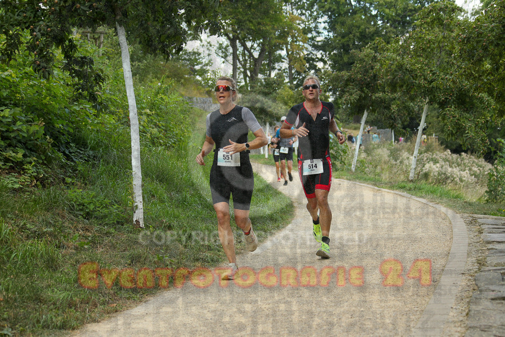 250824_1358_EX1_4473 | Sportfotografie im Rhein-Sieg Kreis, Köln, Bonn, NRW, Rheinland Pfalz, Hessen, etc. Unser Tätigkeitsfeld umfasst den Laufsport vom Volkslauf über den Marathon, Duathlon, Triathon bis zum Ultralauf wie Kölnpfad Ultra oder Schindertrail.