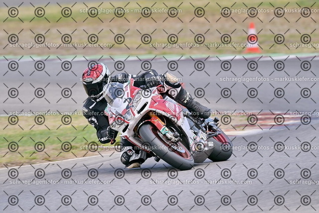 26bt05-1816 | markuskiefer.com - Realisiert mit Pictrs.com