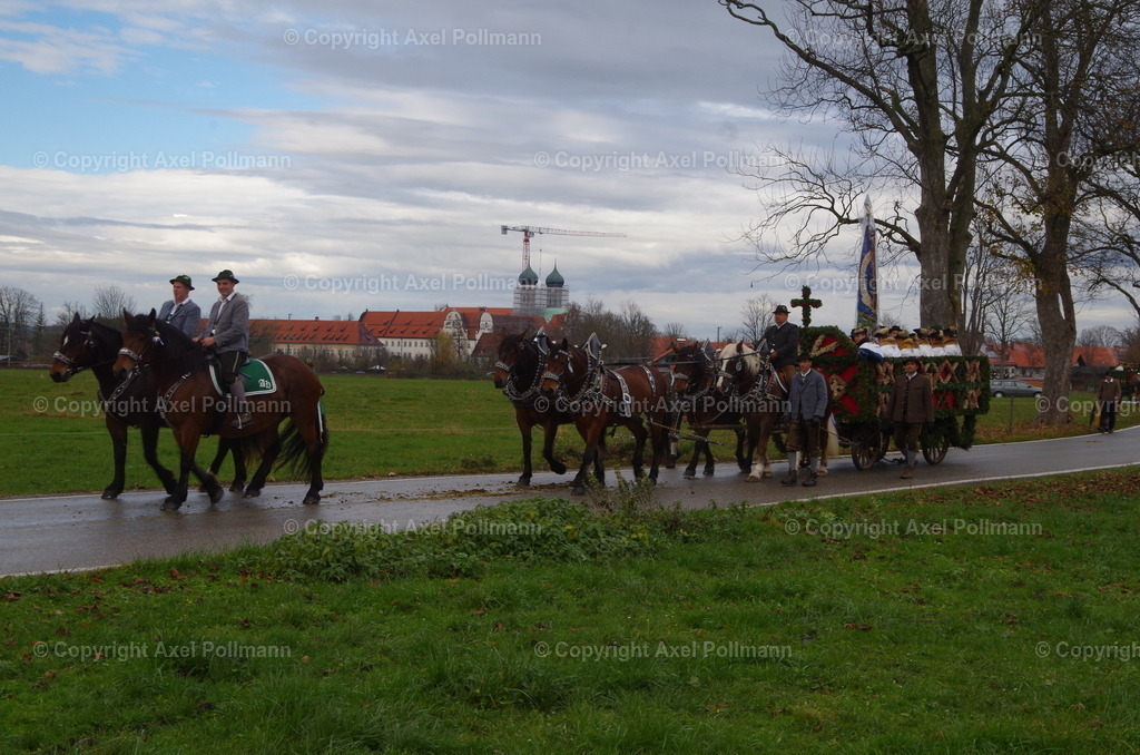 IMGP0194 | fotografiert von Axel PollmannLeonhardi Wallfahrt Benediktbeuern und Murnau, Fronleichnam, Fasching, Landschaft im Loisachtal und Benediktbeuern  - Realisiert mit Pictrs.com