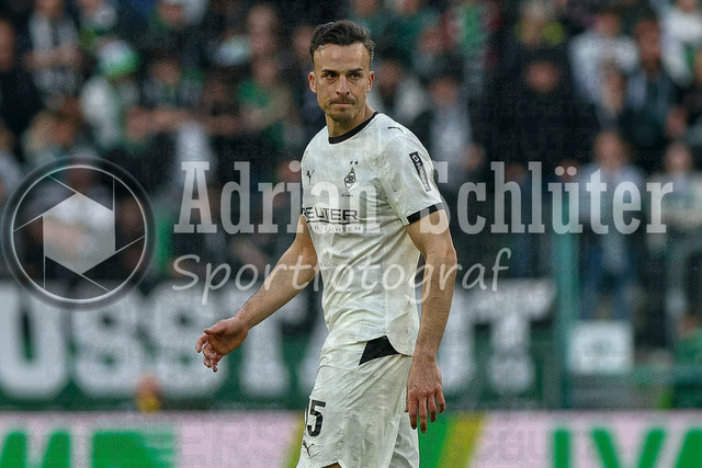 19.04.2026, GER, Fussball, Herren, 1. BL, Saison 2025/2026, Borussia Mönchengladbach - 1. FSV Mainz 05 | Haris Tabakovic (Borussia Mönchengladbach) schaut 