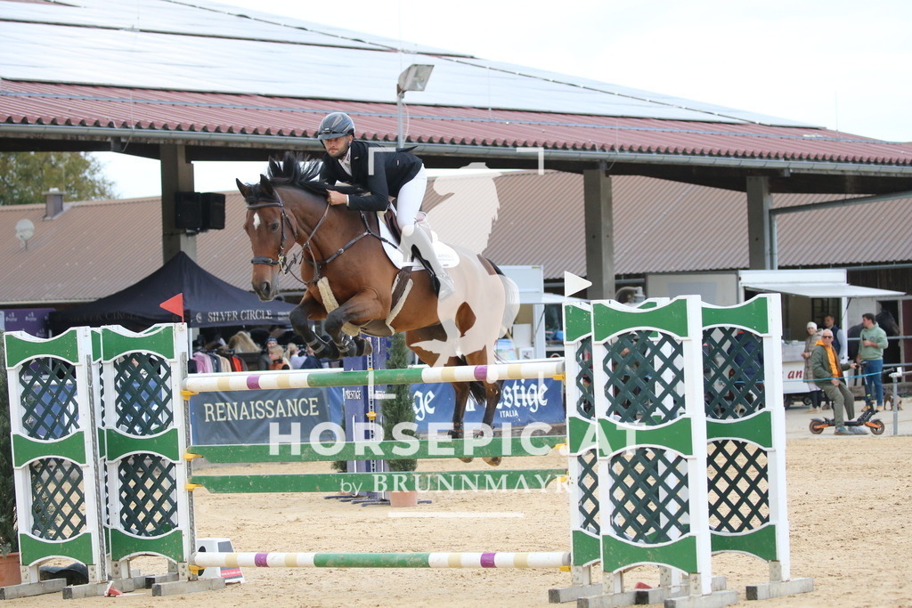 DL2Q5894 | Willkommen bei Brunnmayr - Design & Fotografie – Ihrem Spezialisten für Reitturniere und Pferdeveranstaltungen in Oberösterreich, Salzburg und Bayern! Seit über 17 Jahren sind wir leidenschaftlich dabei.