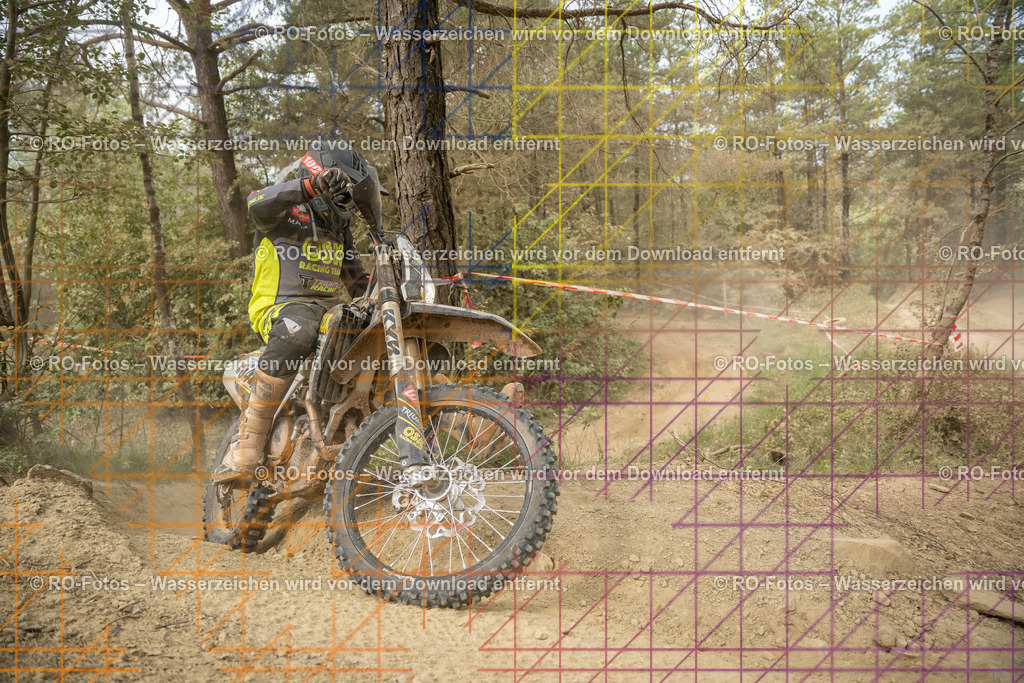 Niederwürzbach 4 Lauf-914 | Sportfotografie von RO-Fotos: Motorsport, Motocross, Enduro, Laufveranstaltungen und Triathlon. Professionelle Fotos von Sportlern und Events. - Realisiert mit Pictrs.com