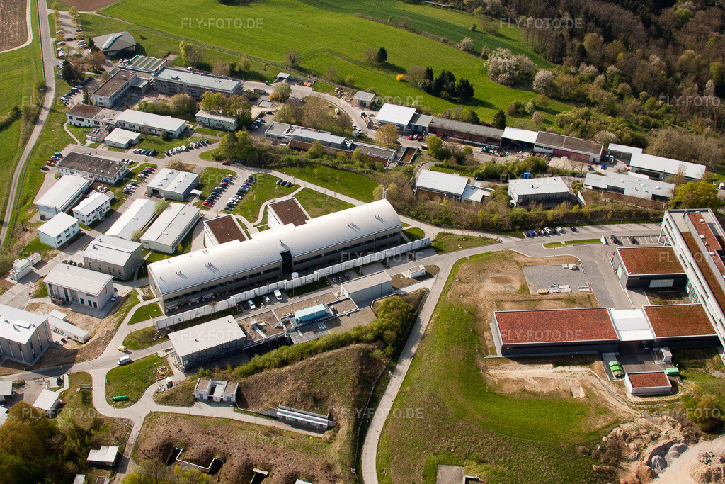 Luftbild: Pfinztal, Fraunhofer-Institut für Chemische Technologie (ICT) im Ortsteil Grötzingen in Karlsruhe im Bundesland Baden-Württemberg in Deutschland. Foto: IMG_26029.jpg vom 23.04.2010 durch Werner Riehm/FLY-FOTO.de
