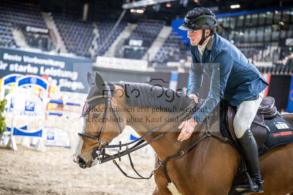 DOS_0410 | Entdecke hochwertige Reitturnierfotos von Foto Oger. Professionell, emotional und authentisch – jetzt Lieblingsmomente im Shop bestellen.Deutschlandweite Turnierfotografie. - Realisiert mit Pictrs.com