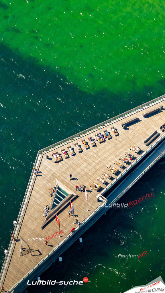 Luftaufnahme Seebrücke Scharbeutz - Die Luftaufnahme wurde 2025 vom UL-Flugzeug heraus erstellt ( ohne Drohne ) - Hochauflösende Luftaufnahme - für professionelle Ausdrucke geeignet. Die Geschenkidee !Mit Lizenz und Bildrechte bestellbar