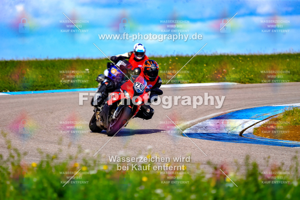 026-5412 | Hier findet Ihr Bilder von Touristenfahrten auf der Nürburgring Nordschleife oder von anderen Veranstaltungen die ich besucht habe. Viel Spass beim Durch Schauen 