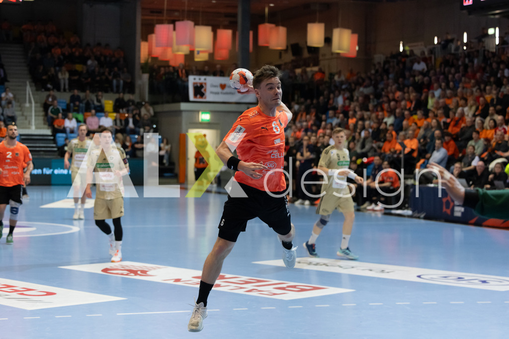 Handball I Herren I Saison 2025-2026 I EHF EUROPEAN LEAGUE 2025/26 | Men I Main Round I 2. Spieltag I Kadetten Schaffhausen - TSV Hannover-Burgdorf I 24.02.2026 | 6 Odinn Rikhardsson (IS) (Kadetten Schaffhausen) – Flügel rechts - Realisiert mit Pictrs.com