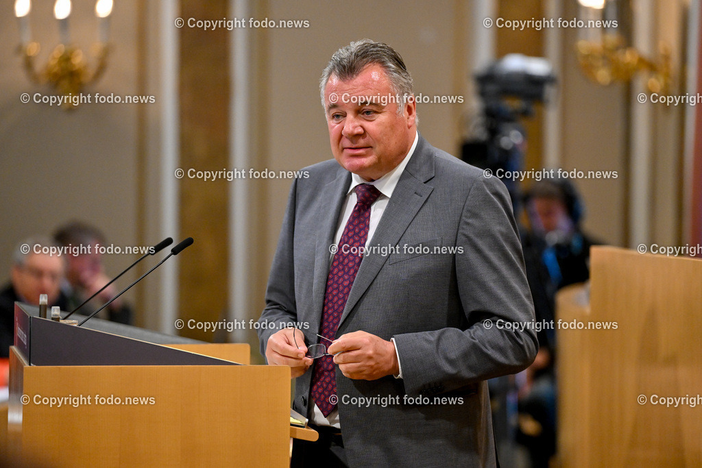 Landhaus Linz_ Promenade_ Landtagssitzung_ 13.06.2024-55 | 13.04.2024, Landhaus Linz AUT, Promenade, Landtagssitzung, im Bild LR Guenther Steinkellner (FP)