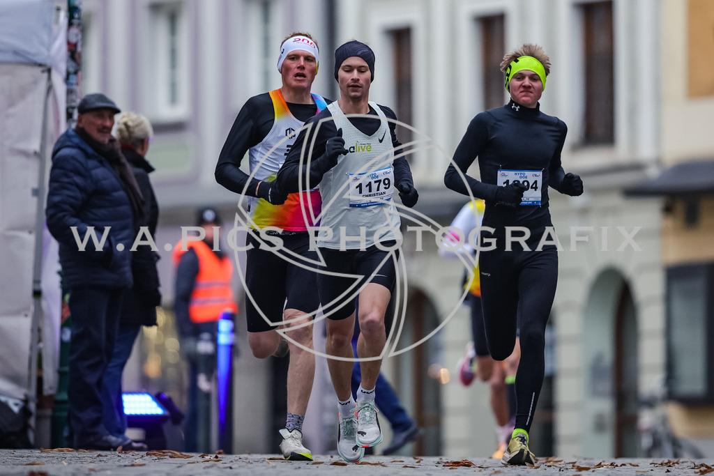 SILVESTERLAUF LINZ 25 | Linz, AUSTRIA, 31. Dezember 25, TRIRUN SILVESTERLAUF LINZ 25 , Image shows: 
Photo: WAPICS / BINDER Manuel