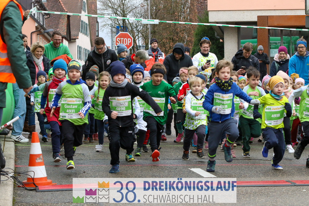 400m AOK Junior Cup | 3 Koenigslauf 2024 400m AOK Junior Cup - Realisiert mit Pictrs.com