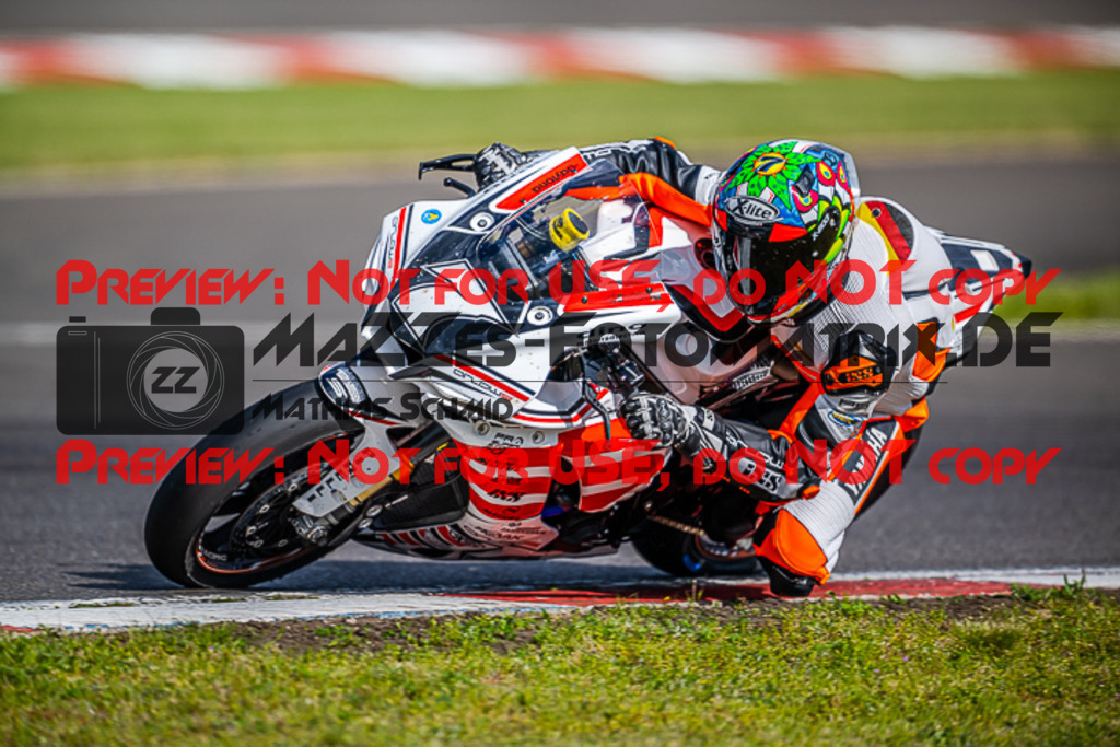 MaZZes_FotoMatrix_220506_92082 | Fotograf Mathias Schmid
Sportfotograf,
Eventfotograf,
Hochzeitsfotograf,
Portraitfotograf
