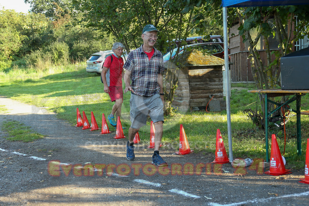 230826_1832_EX1_1868 | Sportfotografie im Rhein-Sieg Kreis, Köln, Bonn, NRW, Rheinland Pfalz, Hessen, etc. Unser Tätigkeitsfeld umfasst den Laufsport vom Volkslauf über den Marathon, Duathlon, Triathon bis zum Ultralauf wie Kölnpfad Ultra oder Schindertrail.