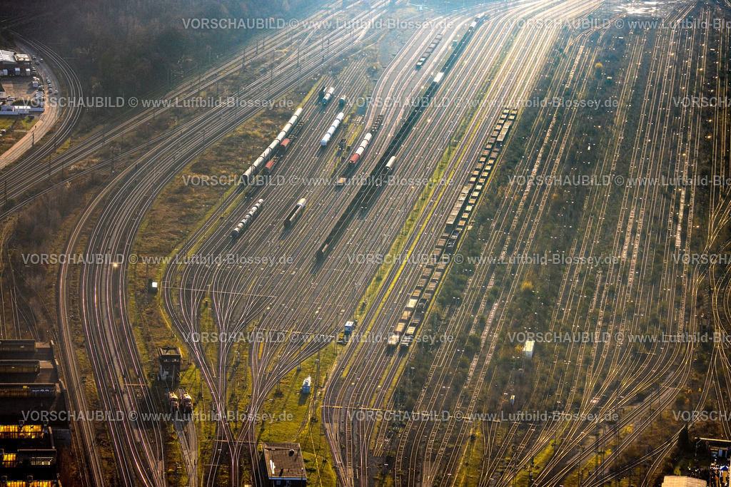 Hamm241200709 | Luftbild, Güterbahnhof mit Gleisen im Nebel mit Gegenlicht, Stadtbezirk Pelkum, Hamm, Ruhrgebiet, Nordrhein-Westfalen, Deutschland