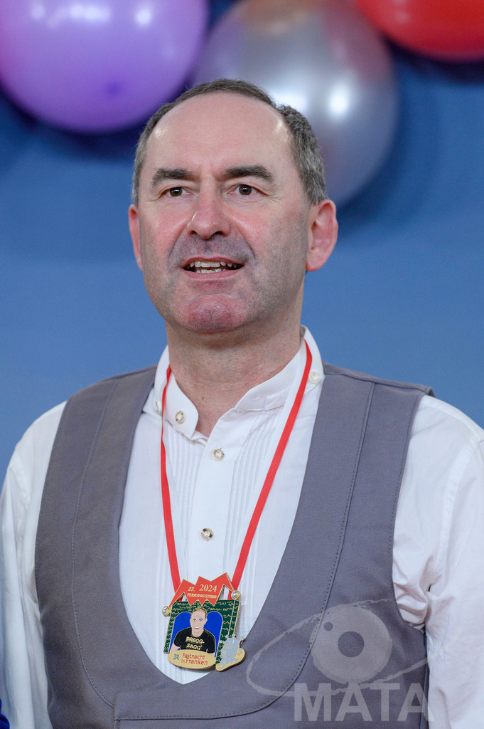 _DWA1942 | Staatsminister Hubert Aiwanger (Freie Wähler) bei der TV-Sendung Fastnacht in Franken 2024. Veitshöchheim, 02.02.2024 Bayern Deutschland - Realisiert mit Pictrs.com