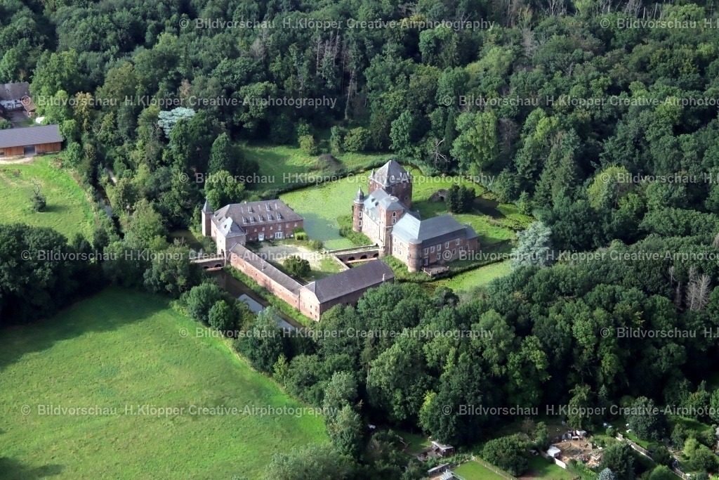 FL 2021.08.11 Jülich Wasserschloss Kellenberg_09 | Luftbilder und Luftbildfotografie , Digital und Printbilder auf Leinwand , Alu Dibond , Acrylglas , Poster oder Download-Datei für private und gewerbliche Verwendung im Shop online bestellen. - Realisiert mit Pictrs.com