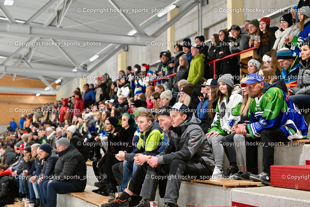 EC Tigers Paternion vs. EC Virgen 12.2.2023 | Eishalle Spittal an der Drau, Publikum, EC Virgen Fans