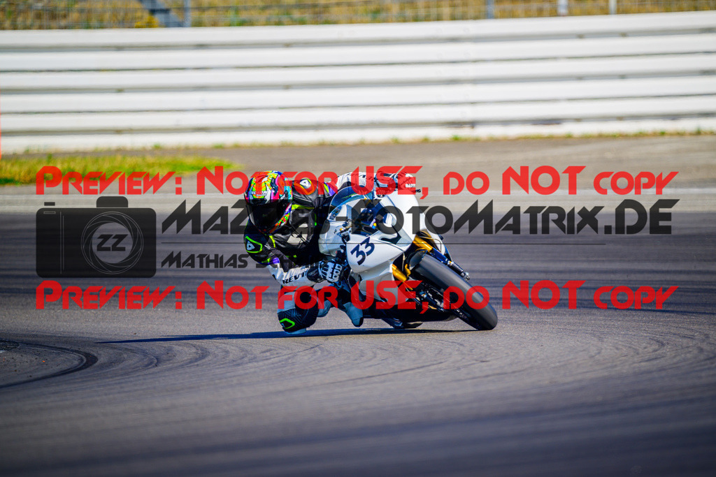 MaZZes_Fotomatrix_20250628_6007705_4357 | WEISS