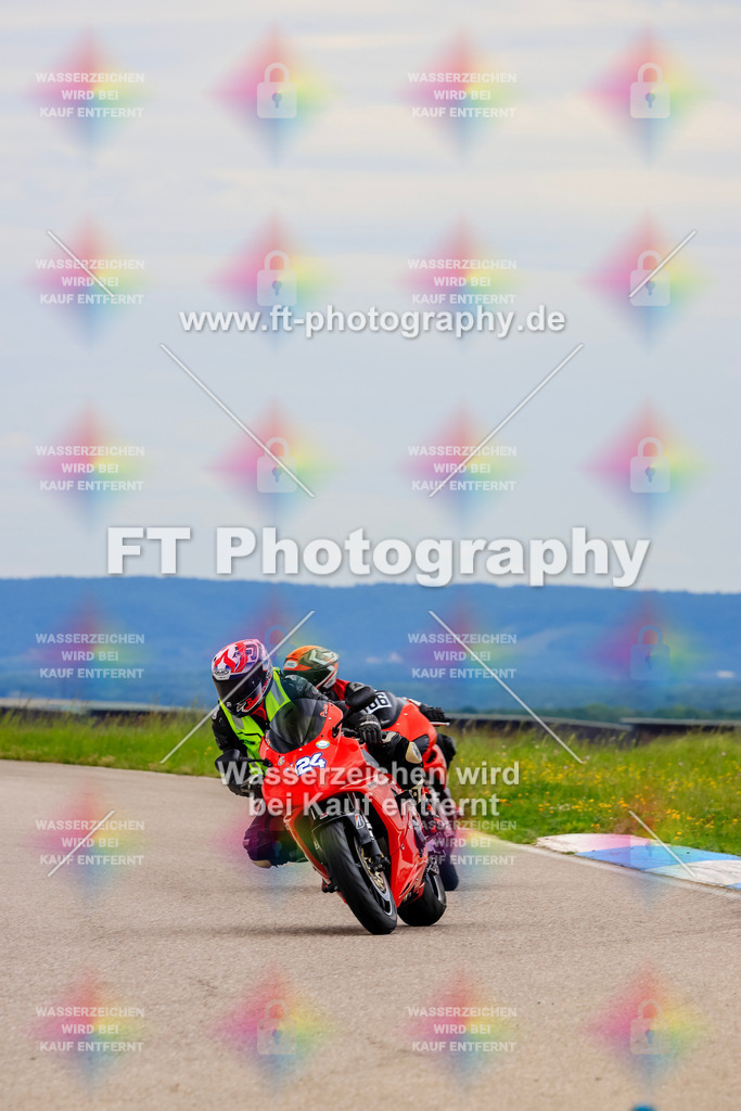 MotoTeam-2952 | Hier findet Ihr Bilder von Touristenfahrten auf der Nürburgring Nordschleife oder von anderen Veranstaltungen die ich besucht habe. Viel Spass beim Durch Schauen 