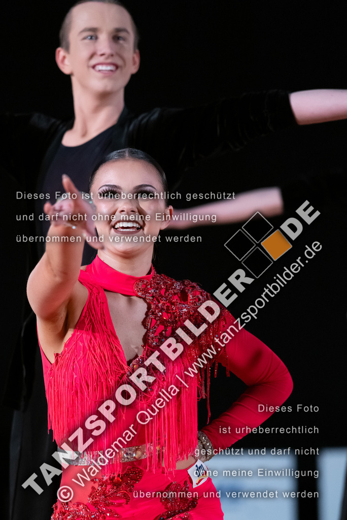 20250504-10385 | Hier finden Sie Tanz Bilder vom Latein und Standard Formationen tanzen. Sportbilder vom Tanzsport. Schöne Fotos und von Weltmeisterschaft, Europameisterschaft, Bundesliga, Regionalliga, Oberliga und Landesliga sowie von GOC Stuttgart, DanceComp, WM Bremen