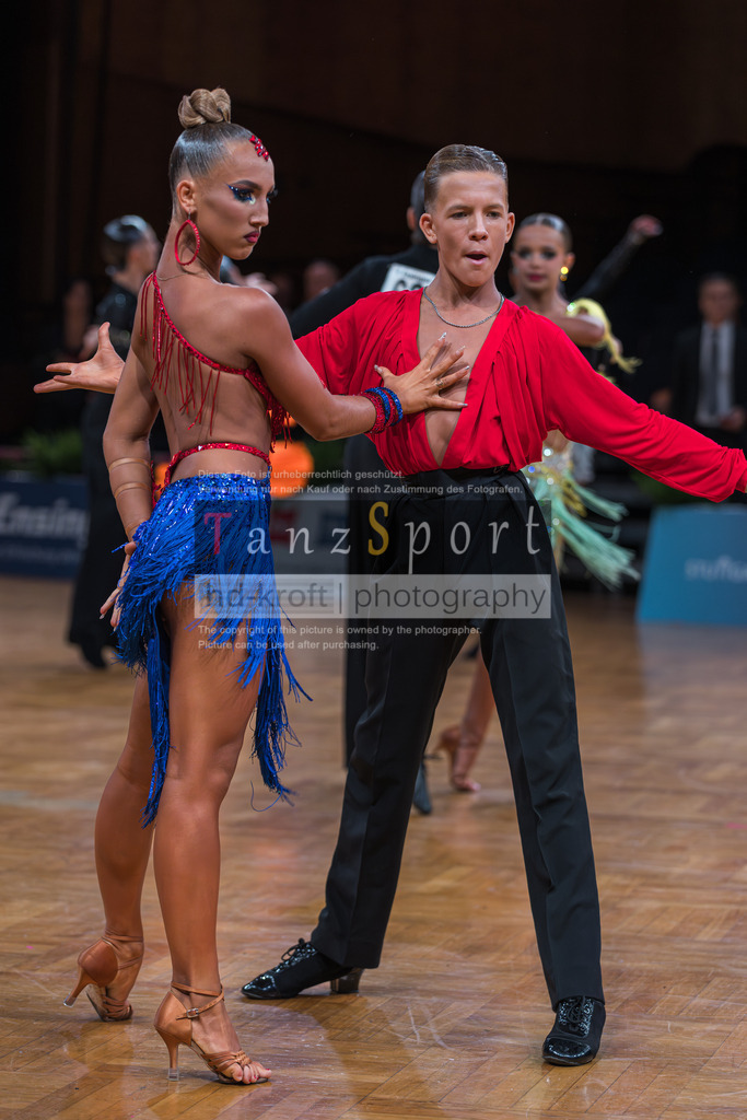 20250820_WDSF Open Lat Youth_2758 | Tanzsportbilder, Standardtanz, Lateintanz, WDSF, DTV, LTVB, dancecomp, goc, hessen tanzt, blaues band der spree, walzer, tango, wiener walzer, slowfox, quickstepp, samba, rumba, cha-cha-cha, paso doble. jive, hd-kroft photography, turniertanzsport