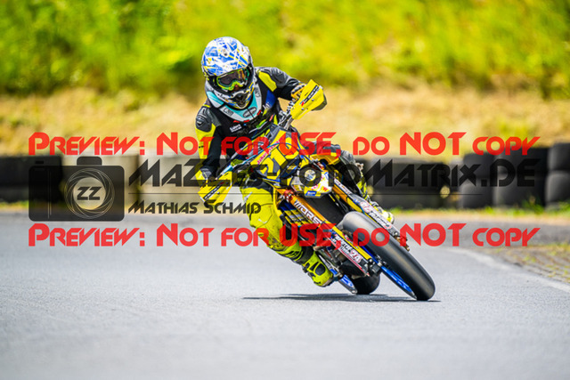 MaZZes_FotoMatrix_220528_0700 | Fotograf Mathias Schmid
Sportfotograf,
Eventfotograf,
Hochzeitsfotograf,
Portraitfotograf