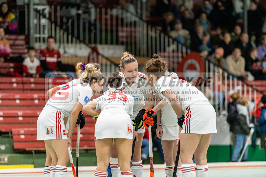 SFE_20250112_0096 | Köln, Deutschland, 12.01.2025:  ßHockey 1. Bundesliga Damen Rot-Weiss Köln - Schwarz-Weiß Köln im KTHC Stadion Rot-Weiss Köln Tennis and Hockey Club am 12.01.2025 in Köln, Deutschland. (Foto von Stephan Fehrmann)Köln, Germany, 12.01.2025: ßHockey 1. Bundesliga Damen Rot-Weiss Köln - Schwarz-Weiß Köln in KTHC Stadion Rot-Weiss Köln Tennis and Hockey Club at 12.01.2025 in Köln, Deutschland. (Foto from Stephan Fehrmann)