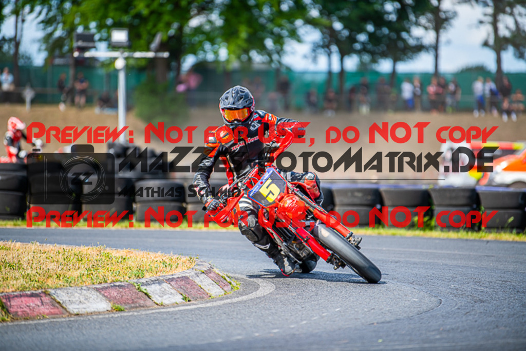 MaZZes_FotoMatrix_220528_5559 | Fotograf Mathias Schmid
Sportfotograf,
Eventfotograf,
Hochzeitsfotograf,
Portraitfotograf