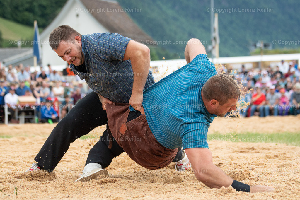 Schwingen -  Glarner Bündner 2024 | Glarus, 20.5.24, Schwingen - Glarner Bündner.