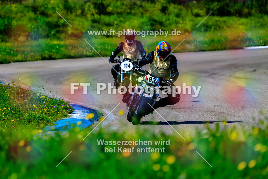 093-5524 | Hier findet Ihr Bilder von Touristenfahrten auf der Nürburgring Nordschleife oder von anderen Veranstaltungen die ich besucht habe. Viel Spass beim Durch Schauen 