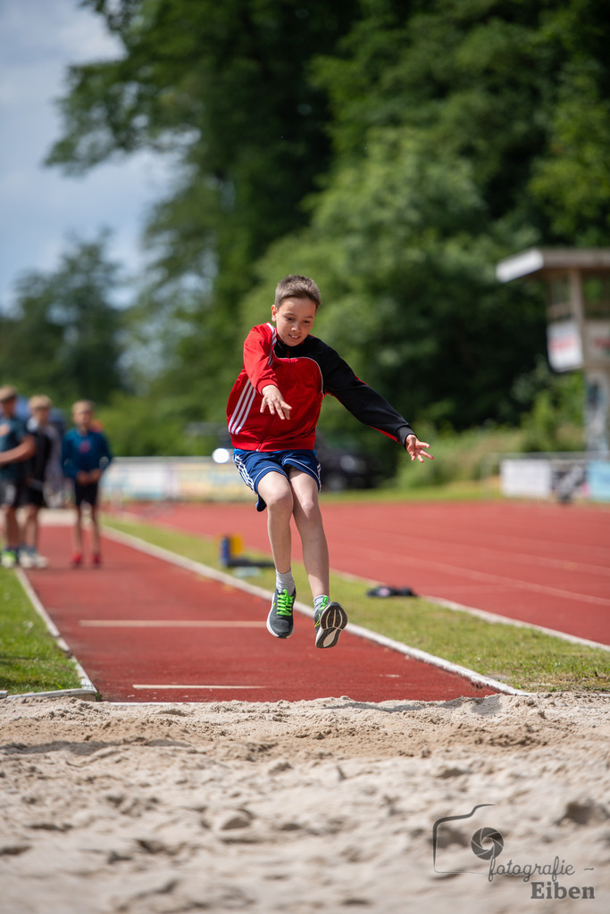 Tennis Wiefelstede Frauen | Leichtathletik in Westerstede am 09.06.2024 in Westerstrede (Hössensportanlage), Photo: Philip Eiben 2024 - Realisiert mit Pictrs.com