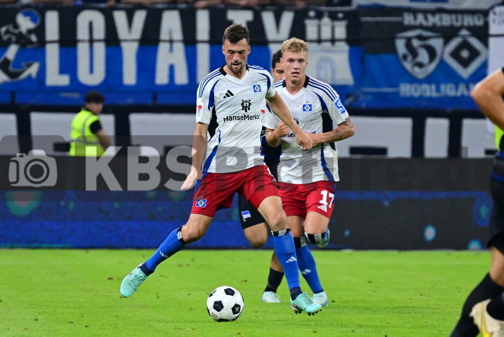 KBS Picture_HSV-HerthaBSC_059 | v.v. Meffert Jonas (HSV) , Karabec Adam (HSV) ,Sportplatz :  Volksparkstadion, - Realisiert mit Pictrs.com