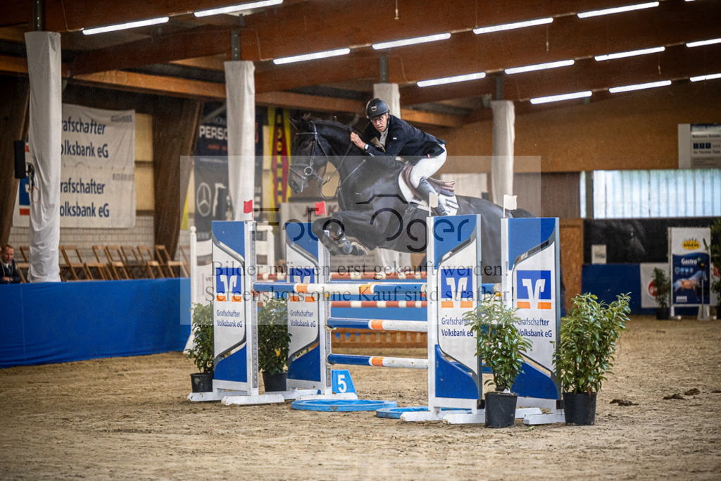 DOS_0080 | Entdecke hochwertige Reitturnierfotos von Foto Oger. Professionell, emotional und authentisch – jetzt Lieblingsmomente im Shop bestellen.Deutschlandweite Turnierfotografie. - Realisiert mit Pictrs.com