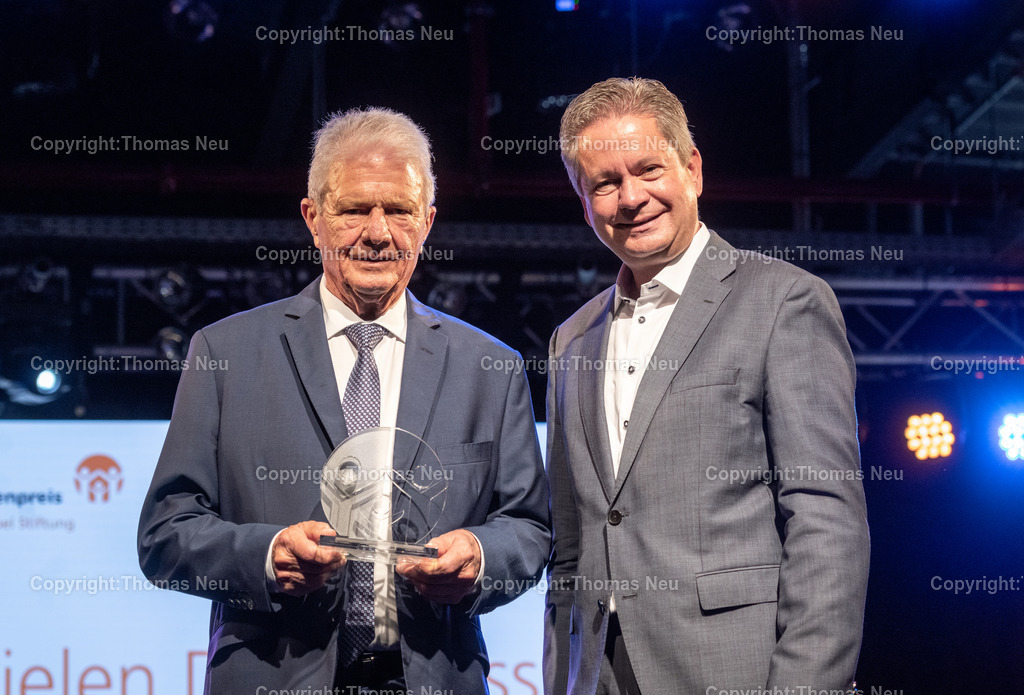 DSC_4664 | Bensheim, Musiktheater Rex, Verlehung des Karl Kübel Preises an Dietmar Hopp ,  durch Matthias Wilkes, ,, Bild: Thomas Neu