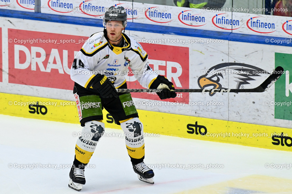 EC IDM Wärmepumpen VSV vs. HC Pustertal 8.10.2023 | #49 KASASTUL Christian HC Pustertal, EC IDM Wärmepumpen VSV vs. HC Pustertal 8.10.2023, EC IDM Wärmepumpen VSV vs. HC Pustertal am 08.10.2023 in Villach (Stadthalle Villach), Austria, (Photo by Bernd Stefan)