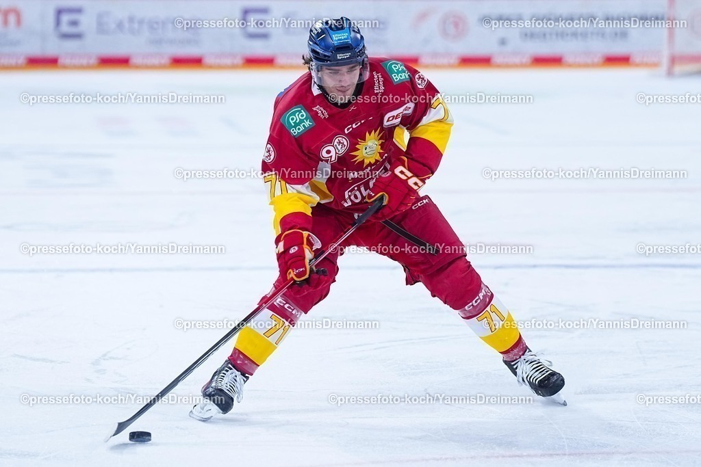 xydr03102501199 | 03.10.2025, xydrx, Eishockey, DEL2, Düsseldorfer EG - EC Kassel Huskies, PSD Bank Dome Düsseldorf: Ture Linden (Düsseldorfer EG #71)