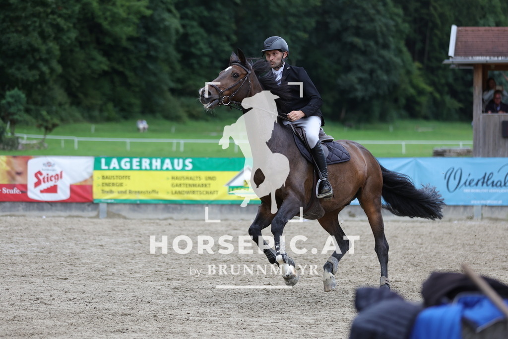 0P6A2963 | Willkommen bei Brunnmayr - Design & Fotografie – Ihrem Spezialisten für Reitturniere und Pferdeveranstaltungen in Oberösterreich, Salzburg und Bayern! Seit über 17 Jahren sind wir leidenschaftlich dabei.