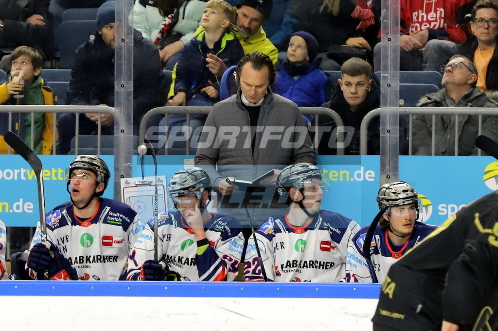 Greg Poss - HC IEC | Greg Poss - HC IEC - Realisiert mit Pictrs.com