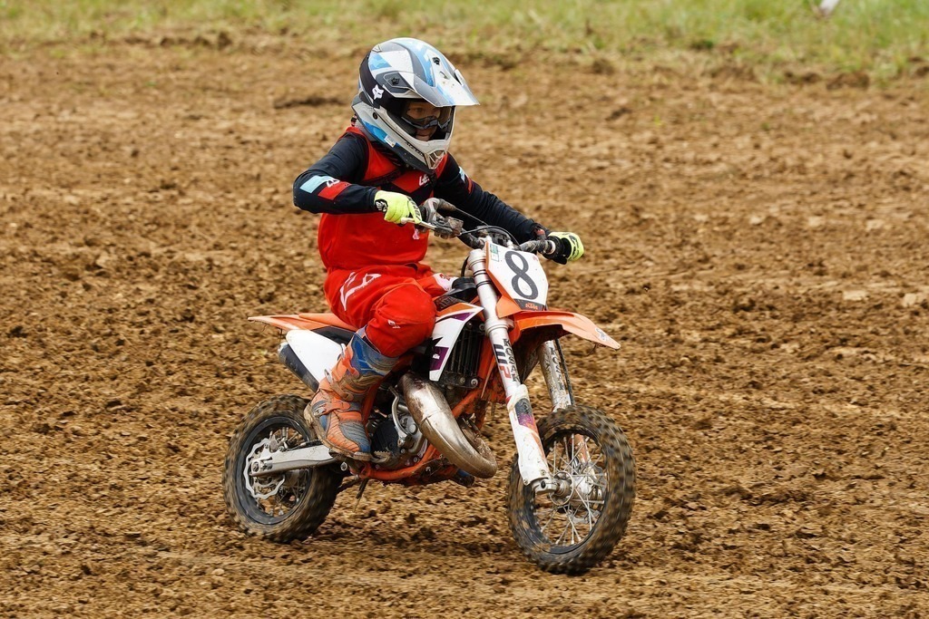 Motocross_Gerstetten_250802_2181 | Fotopresso – Sportfotografie in Heidenheim & Umgebung. Professionelle Sportfotografie für unvergessliche Momente. Dynamische Action-Shots, emotionale Szenen & hochwertige Bilder. - Realisiert mit Pictrs.com