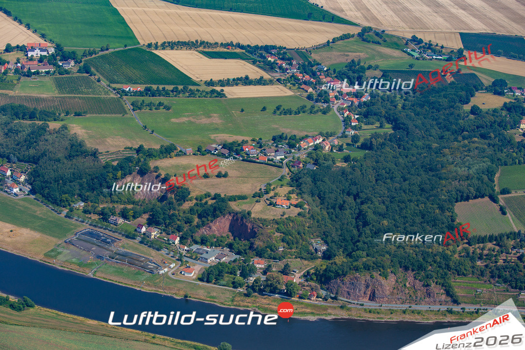 Die Luftbildaufnahme Elbtalstrasse - Meissen wurde 2018 mittels Flugzeug (keine Drohne) erstellt. Perfekte Schärfe und Druck- Auflösung- Garantiert!