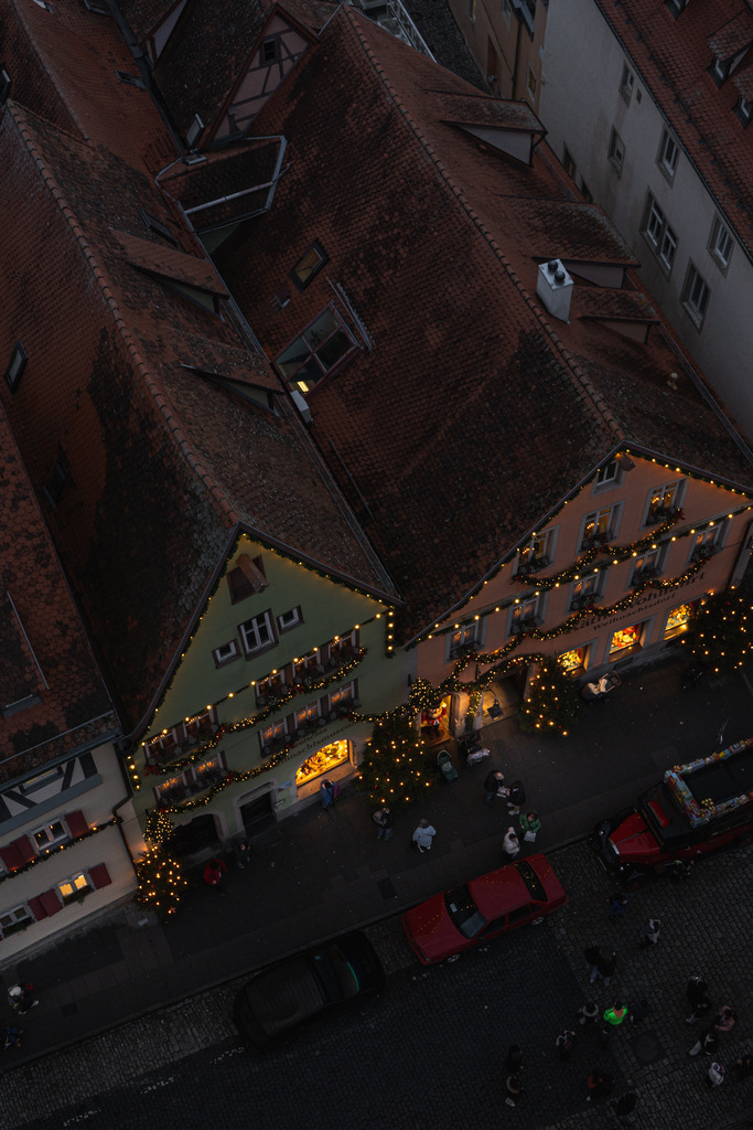 DSC05821 | Rothenburg ob der Tauber. Nur hier gibt es Exklusive und passend zur Jahreszeit Ihr Wandbild, T-Shirt, Tasse und alles was das Rothenburg Herz begehrt. - Realisiert mit Pictrs.com