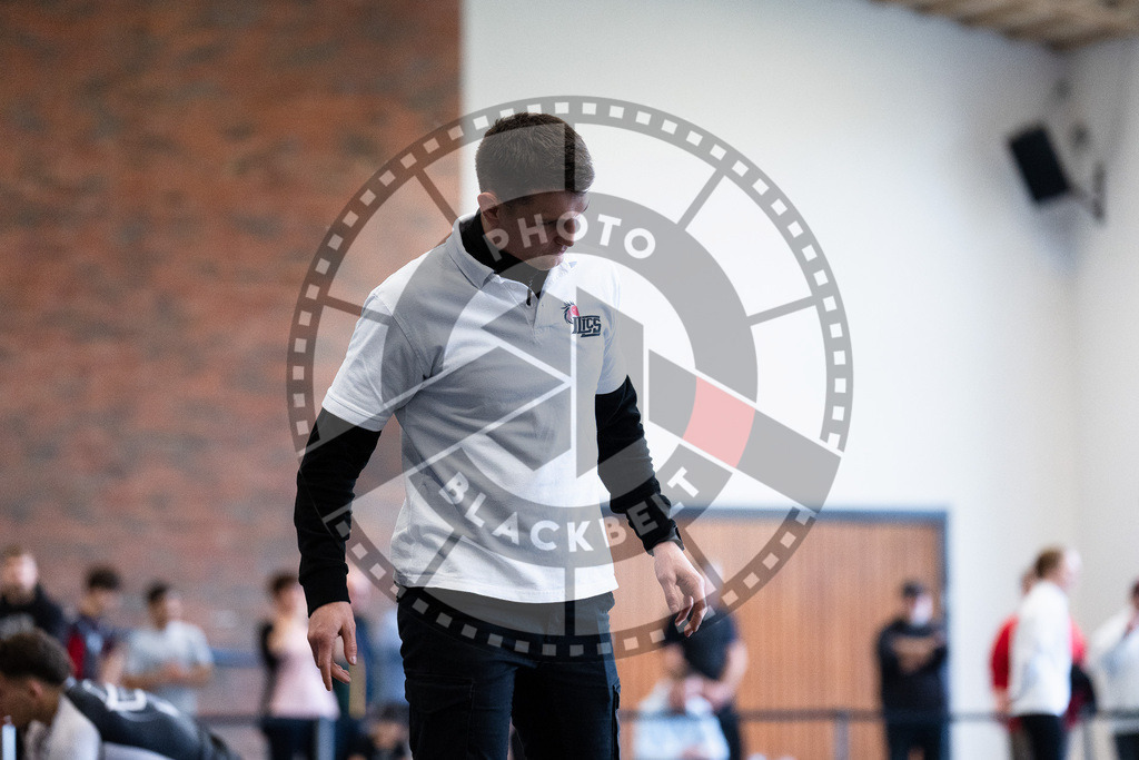 20251129PBB5418 | Fighters compete during the luta livre competition ILLCS XI winter edition on November 29, 2025 in Hannover, Germany.