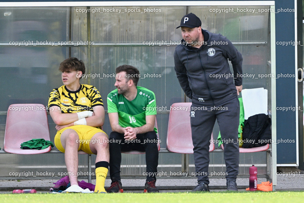 SC Landskron vs. SVG Bleiburg | #1 Tobias Nageler SC Landskron, Headcoach SC Landskron Hannes Lassnig, SC Landskron vs. SVG Bleiburg, SC Landskron vs. SVG Bleiburg am 28.04.2024 in Villach (Sportzentrum Landskron), Austria, (Photo by Bernd Stefan)